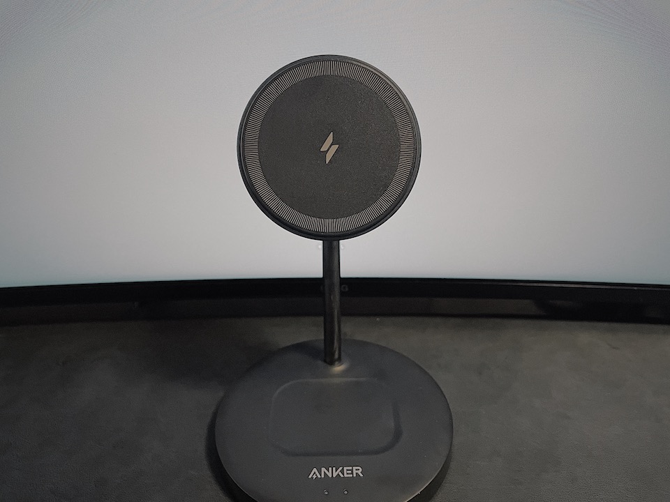 Anker PowerWave Magnetic 2-in-1 Stand